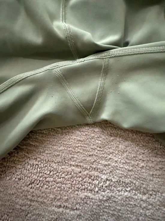 Lululemon Invigorate High-Rise Tight 25” 6 gray sage athleisure gym running - Picture 6 of 6